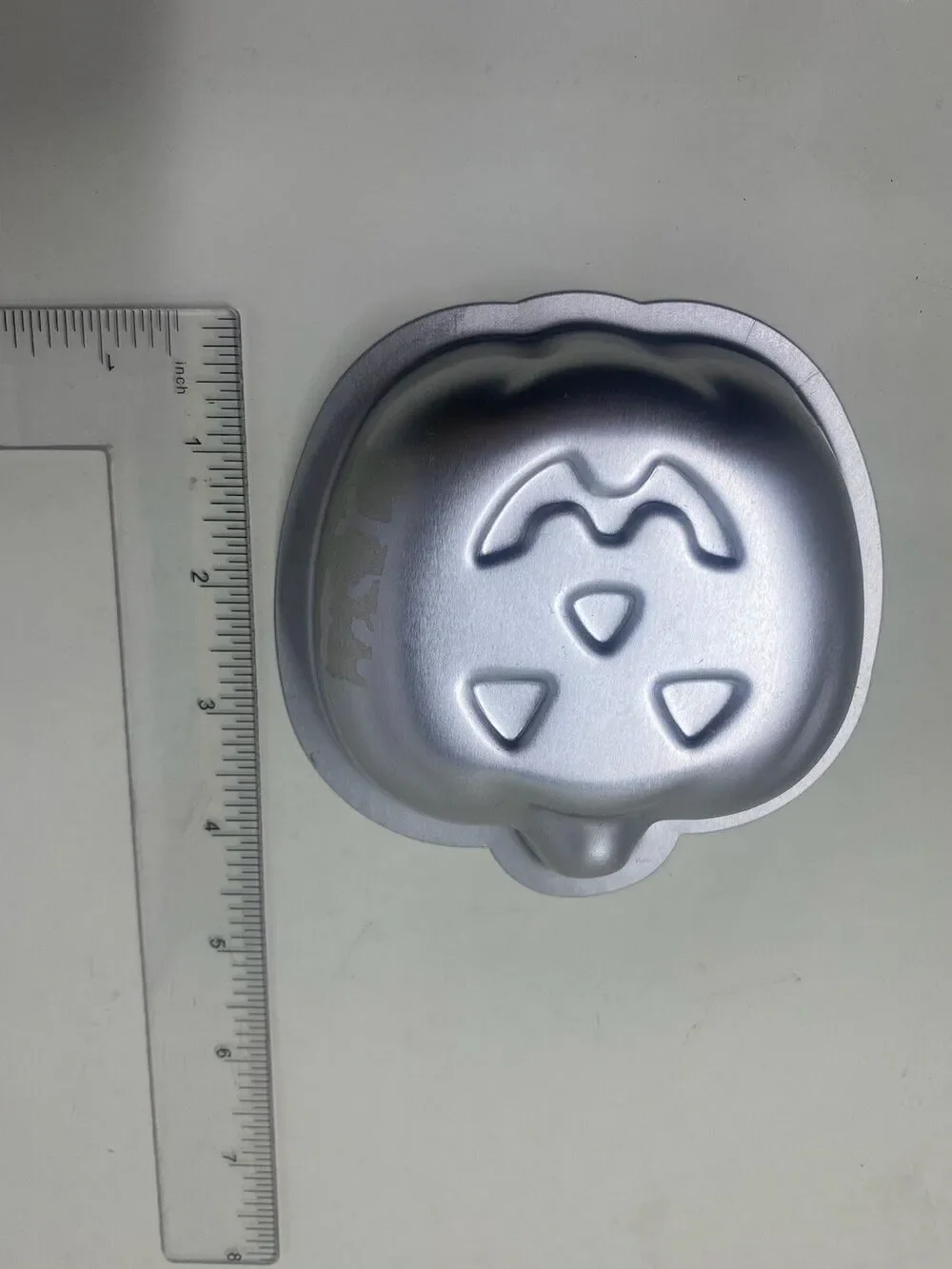 Ghost & Pumpkin Wilton Singles Metal Mini Muffin Loaf Tin Halloween Cake PanREAD